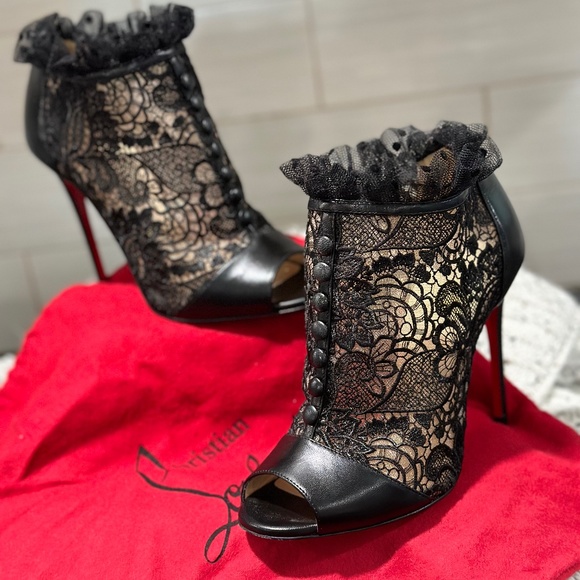 Christian Louboutin Henrietta Lace Peep Toe - Picture 1 of 5